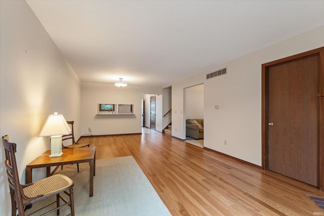 2022 Poppy Court, Mishawaka, IN 46544