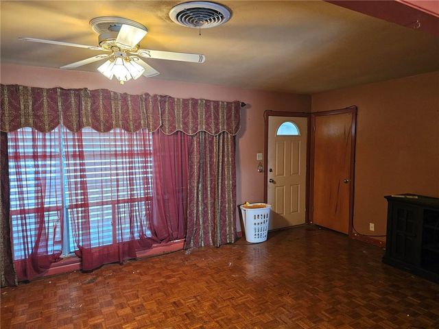 4513 Totton Dr, Corpus Christi, TX 78411