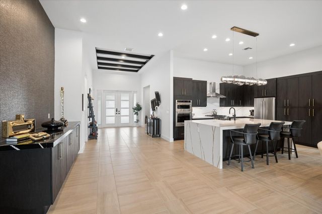 10031 Timber Creek Way, Palm Beach Gardens, FL 33412