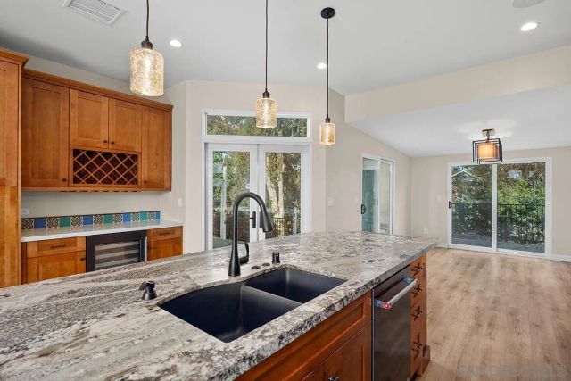 1106 W Brookes Ave, San Diego, CA 92103