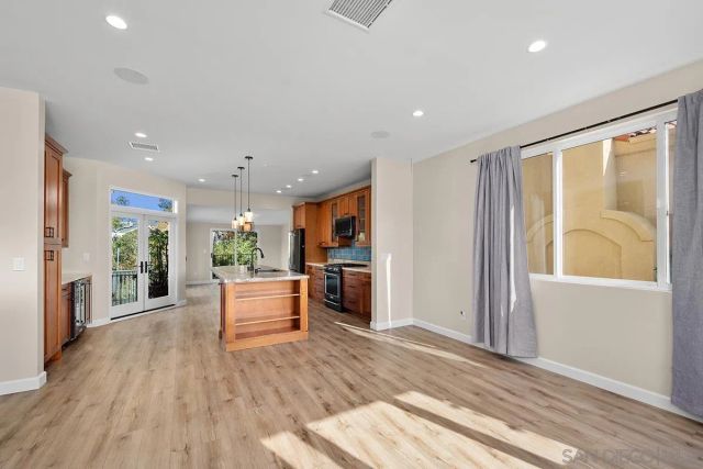 1106 W Brookes Ave, San Diego, CA 92103