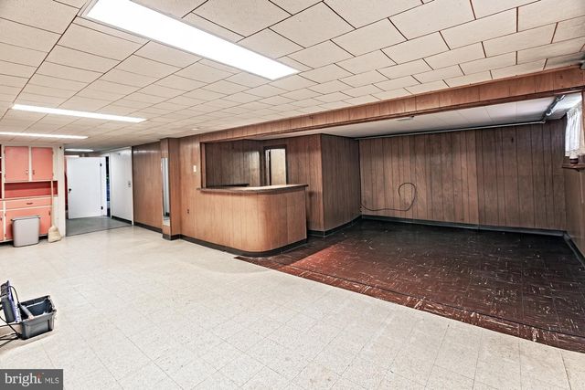 1305 MARSH RD, Wilmington, DE 19803