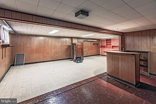 1305 MARSH RD, Wilmington, DE 19803