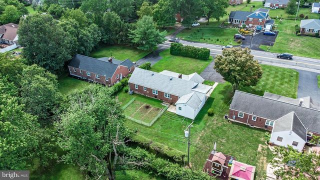 1305 MARSH RD, Wilmington, DE 19803