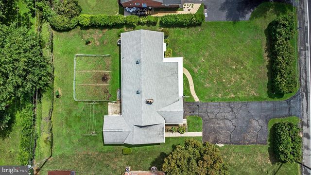 1305 MARSH RD, Wilmington, DE 19803