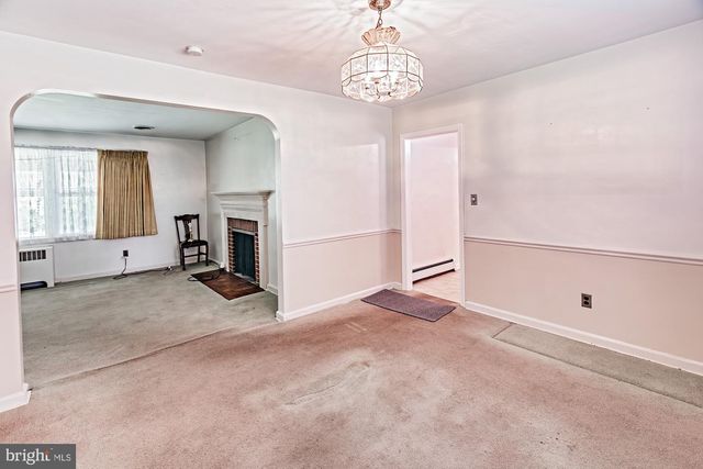 1305 MARSH RD, Wilmington, DE 19803