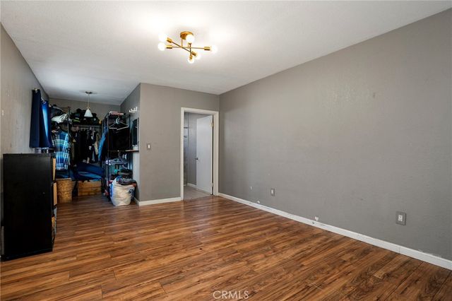8917 Beach Street, Los Angeles, CA 90002