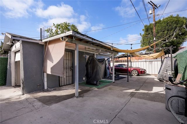 8917 Beach Street, Los Angeles, CA 90002