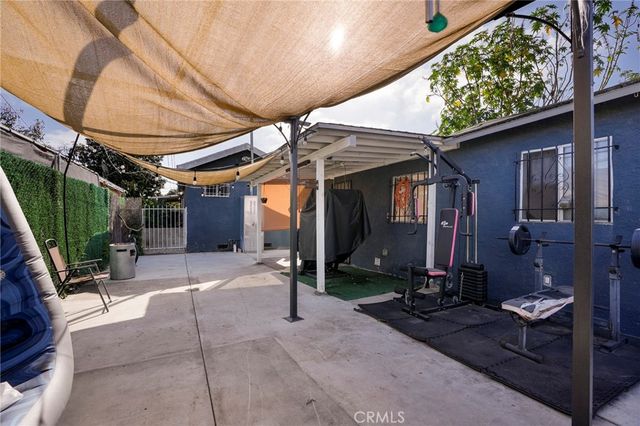 8917 Beach Street, Los Angeles, CA 90002