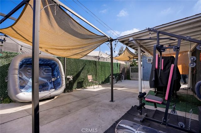 8917 Beach Street, Los Angeles, CA 90002