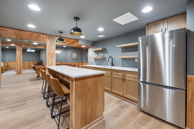 11528 N Settlement DRIVE, Mequon, WI 53092