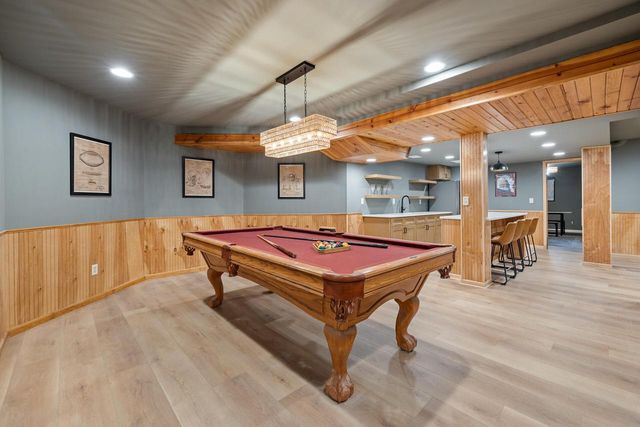 11528 N Settlement DRIVE, Mequon, WI 53092