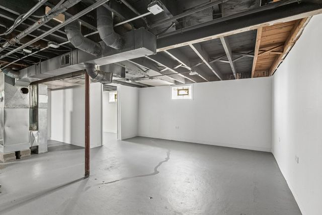 10145 S Bensley Avenue, Chicago, IL 60617