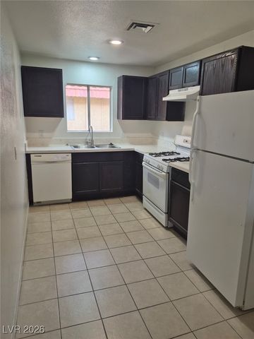 1717 Cordoba Lane, Las Vegas, NV 89108