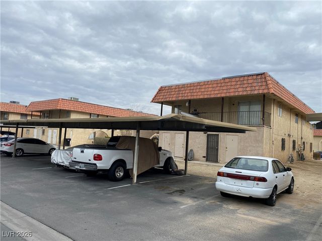 1717 Cordoba Lane, Las Vegas, NV 89108