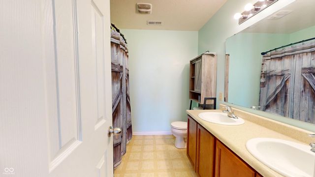2356 Bridlewood Drive, Franklin, IN 46131