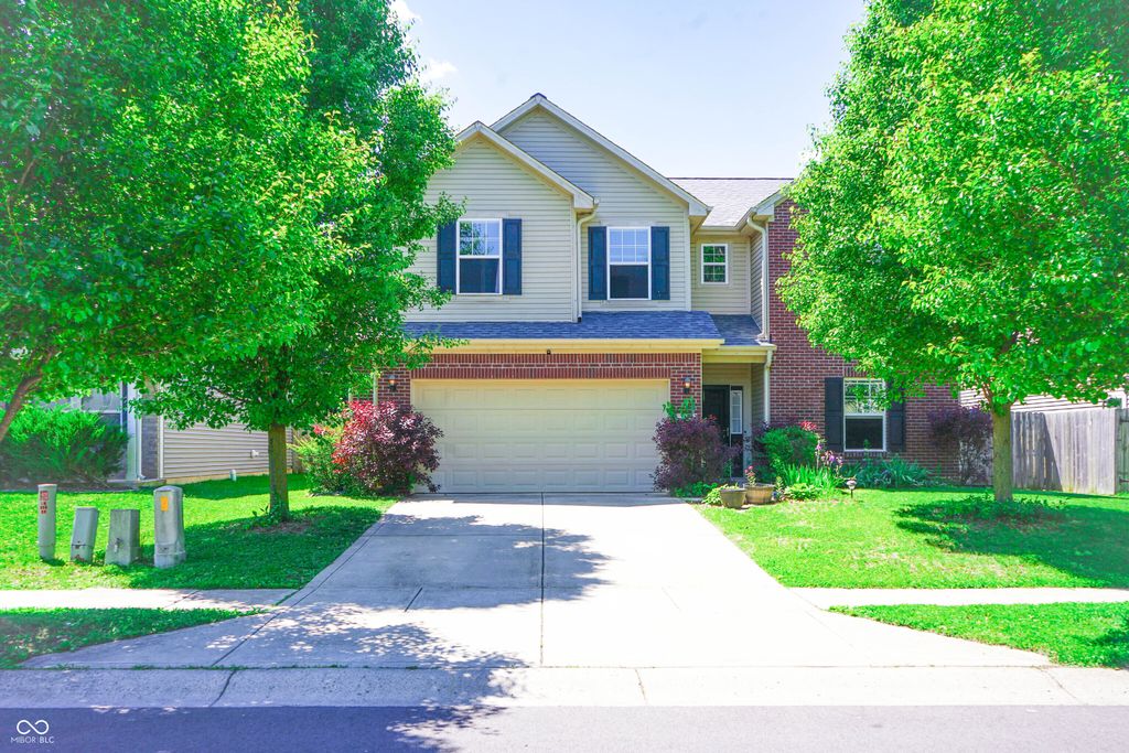 2356 Bridlewood Drive, Franklin, IN 46131