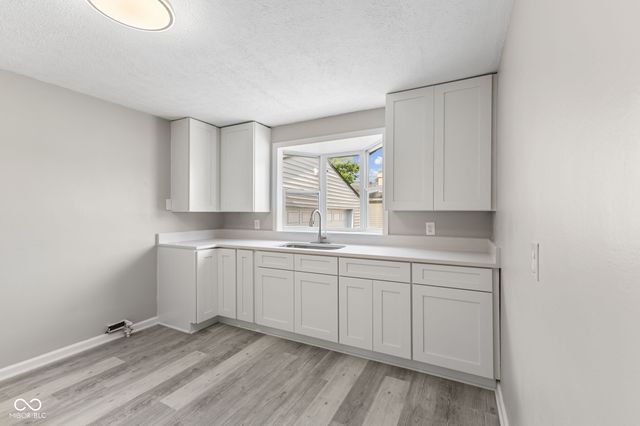 4749 W Smith Valley Road, Greenwood, IN 46142