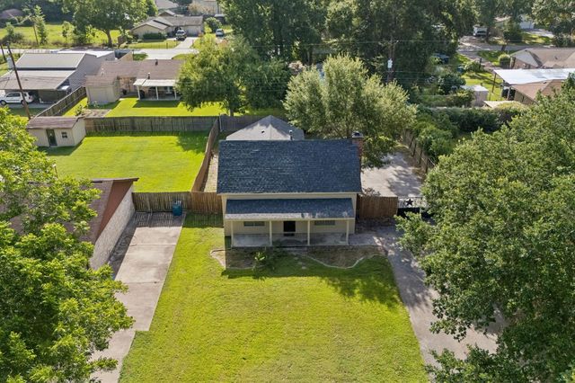 21822 Tophill Drive, Spring, TX 77388