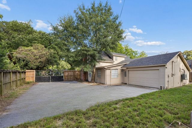 21822 Tophill Drive, Spring, TX 77388