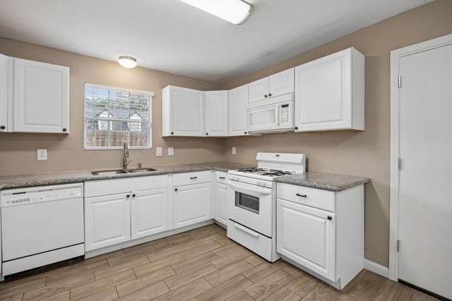 21822 Tophill Drive, Spring, TX 77388