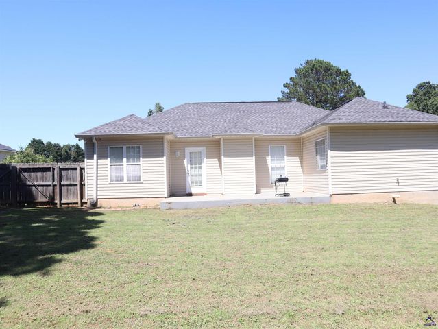 110 Roaring Forks Drive, Bonaire, GA 31005