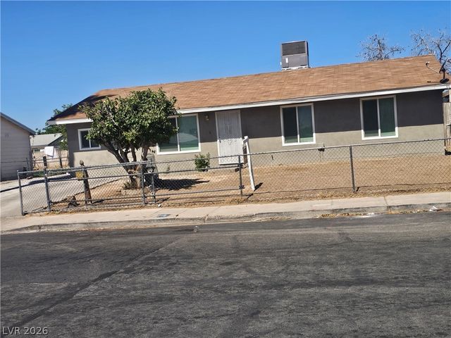1300 Sandy Cove Street, Las Vegas, NV 89110