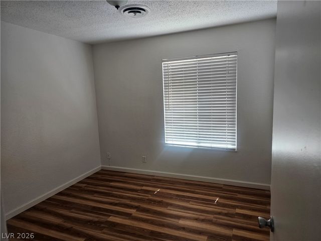 1300 Sandy Cove Street, Las Vegas, NV 89110