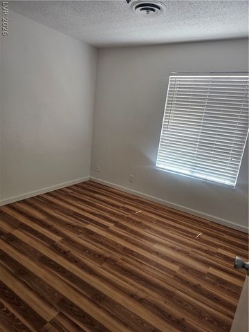 1300 Sandy Cove Street, Las Vegas, NV 89110