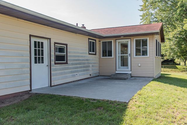 35918 Riverview Drive, Paw Paw, MI 49079