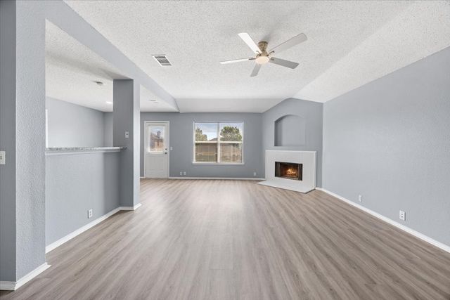 1506 Waters Edge Drive, Glenn Heights, TX 75154