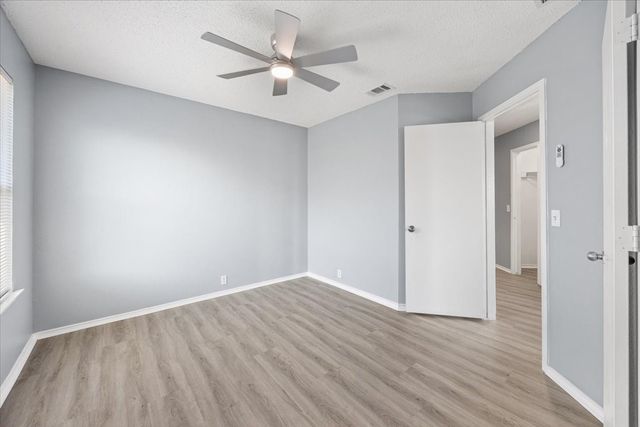 1506 Waters Edge Drive, Glenn Heights, TX 75154