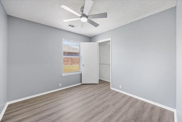 1506 Waters Edge Drive, Glenn Heights, TX 75154