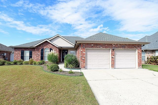 144 Sugarwood Boulevard, Houma, LA 70360