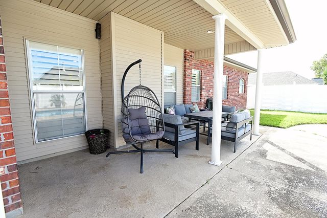 144 Sugarwood Boulevard, Houma, LA 70360