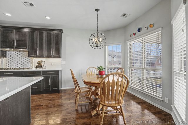 7529 E Galveston Street, Broken Arrow, OK 74014