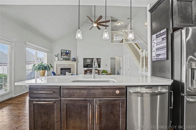 7529 E Galveston Street, Broken Arrow, OK 74014