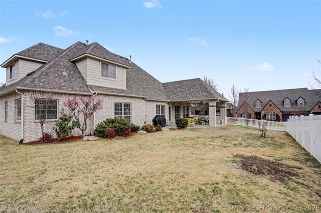 7529 E Galveston Street, Broken Arrow, OK 74014