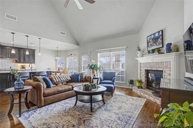 7529 E Galveston Street, Broken Arrow, OK 74014