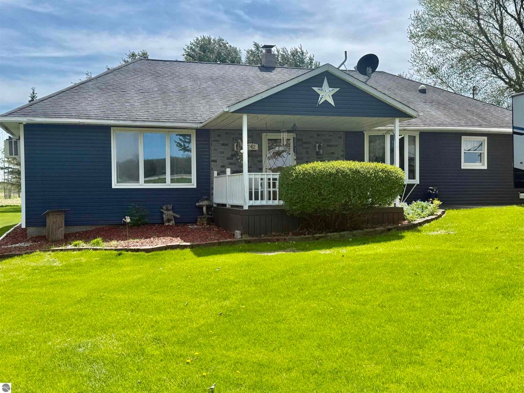 Image 1 of property listing at 742 E Van Buren Road, Alma, MI 48801