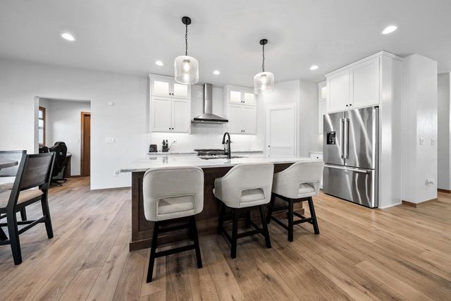 1104 BAY MIST DRIVE, Green Bay, WI 54311