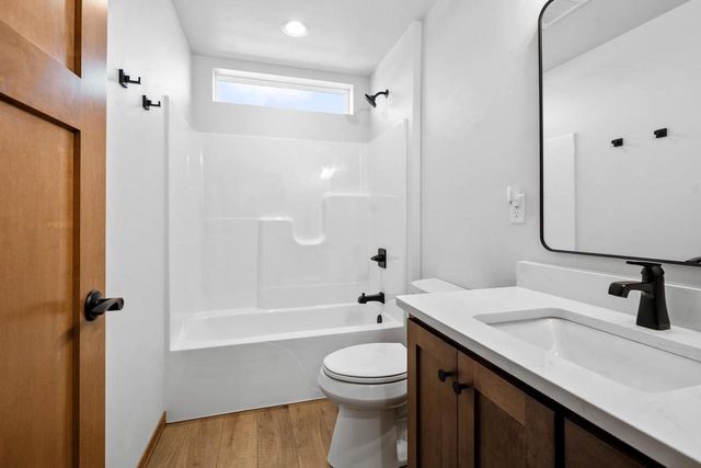 1104 BAY MIST DRIVE, Green Bay, WI 54311