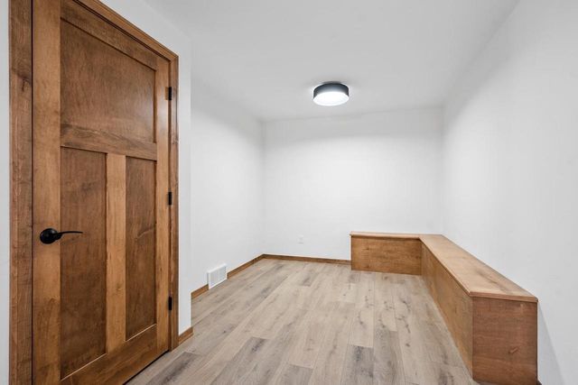 1104 BAY MIST DRIVE, Green Bay, WI 54311