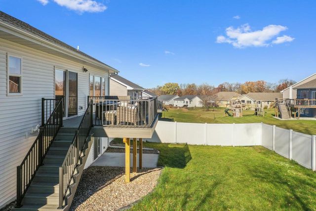 1104 BAY MIST DRIVE, Green Bay, WI 54311