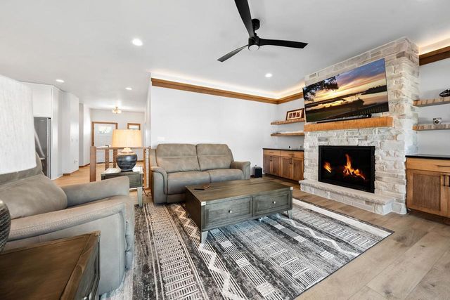 1104 BAY MIST DRIVE, Green Bay, WI 54311