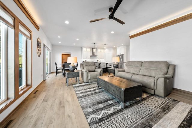 1104 BAY MIST DRIVE, Green Bay, WI 54311