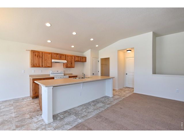 2368 Jasmine Ln, Johnstown, CO 80534