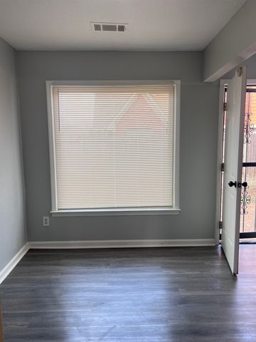 6320 KIRBY DOWNS DR, Memphis, TN 38115