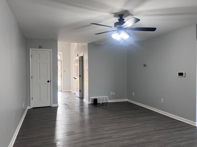 6320 KIRBY DOWNS DR, Memphis, TN 38115