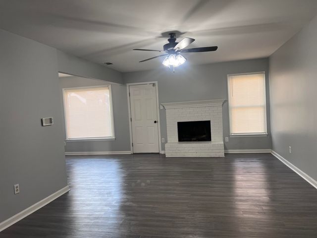 6320 KIRBY DOWNS DR, Memphis, TN 38115